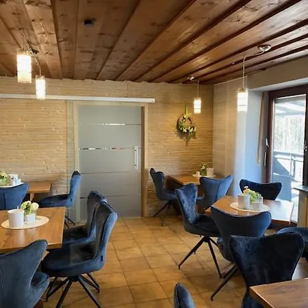 Hotel Am Forst 3*